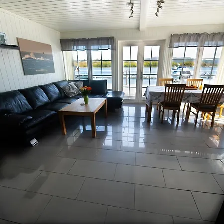 Nyaraló Waterfront Fishermen's